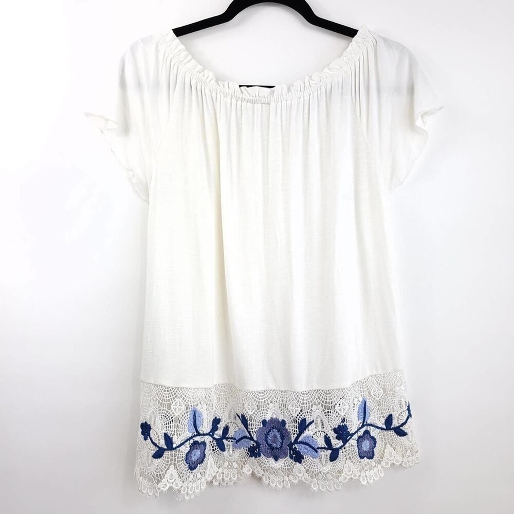 Adiva Off-Shoulder Lace Embroidered Floral Top - Picture 4 of 11